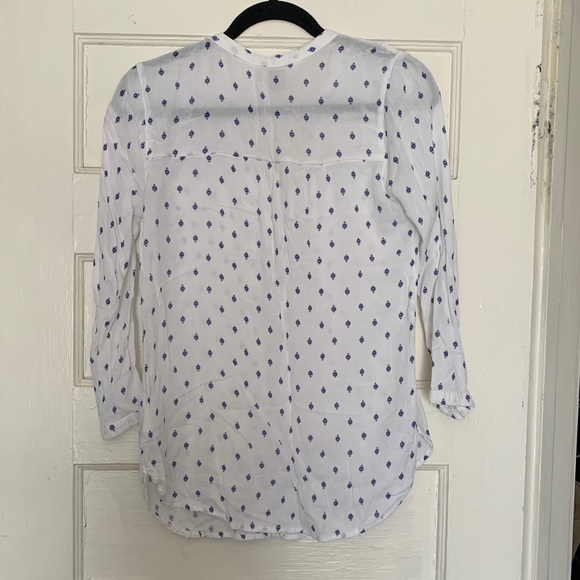 Old Navy • Women’s patterned top - Picture 3 of 3